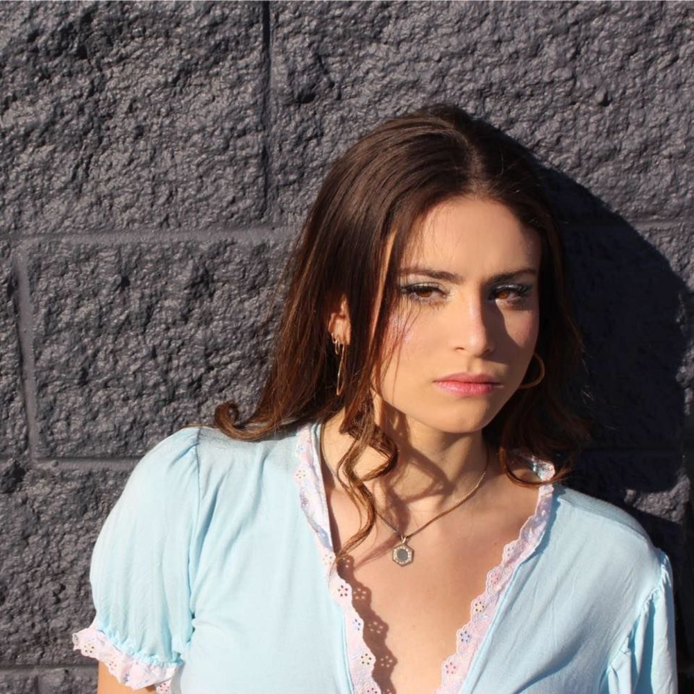 Meet your Posher, Elana